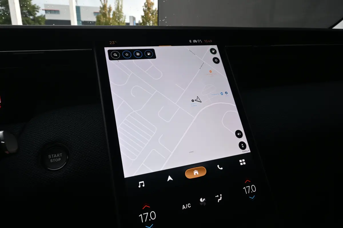 1.6 Plug-In Hybrid 195 Business Demo Deal! Tot 8 Jaar Garantie! | Adaptief Cruise control | 360 Camera | Navi by App | HUD | Elektr. Achterklep | 7,4kW Lader | DAB ontvanger | Draadloze tele