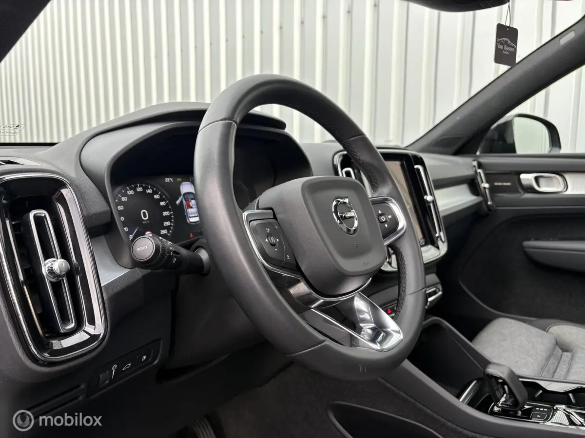 1.5 T4 Plug-in hybrid Plus Dark | Pano | Camera | BTW | 2023 | Harman / Kardon | Phev | Volledig dealer onderhouden | Facelift model