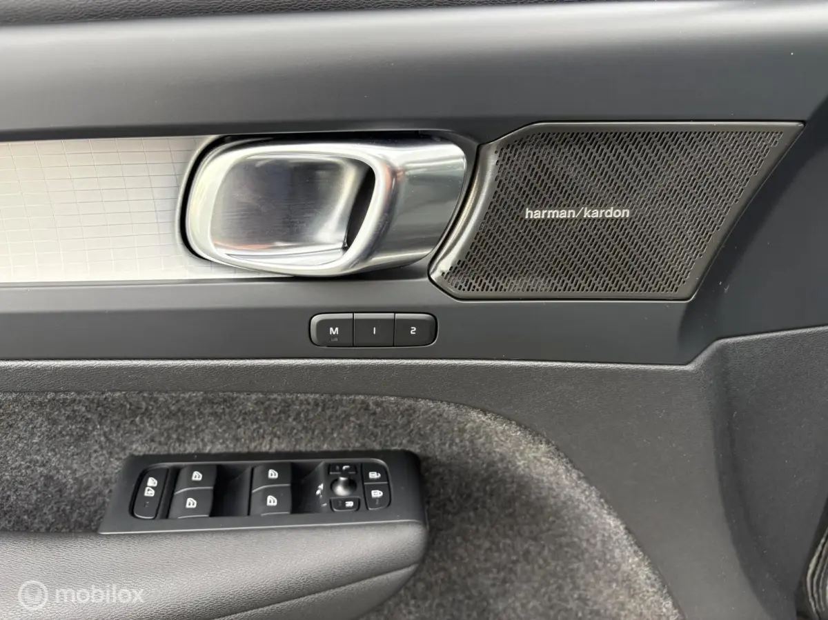 1.5 T4 Plug-in hybrid Plus Dark | Pano | Camera | BTW | 2023 | Harman / Kardon | Phev | Volledig dealer onderhouden | Facelift model