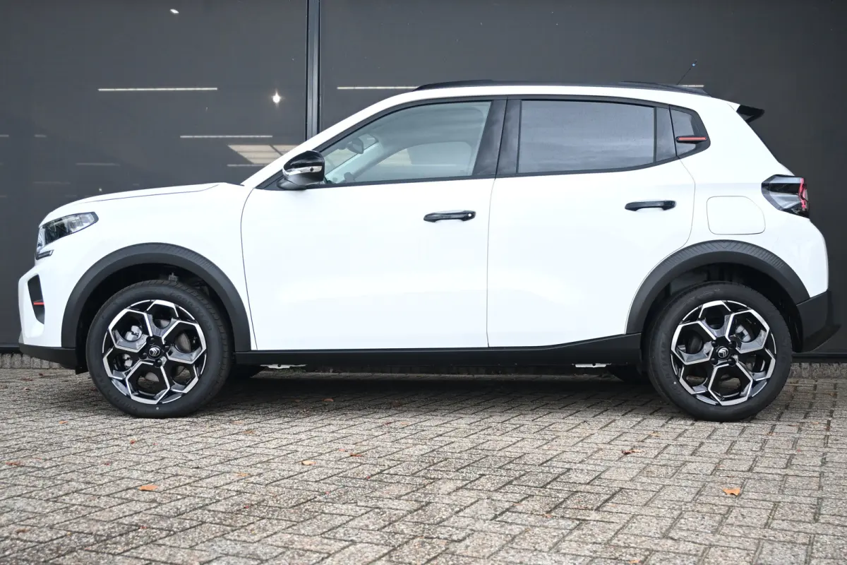 1.2 Hybrid 110pk Collection Demo Deal! Tot 8 Jaar Garantie! | Cruise control | Navi by App | DAB ontvanger | Dakrails | Extra getint glas | LMV 17" |