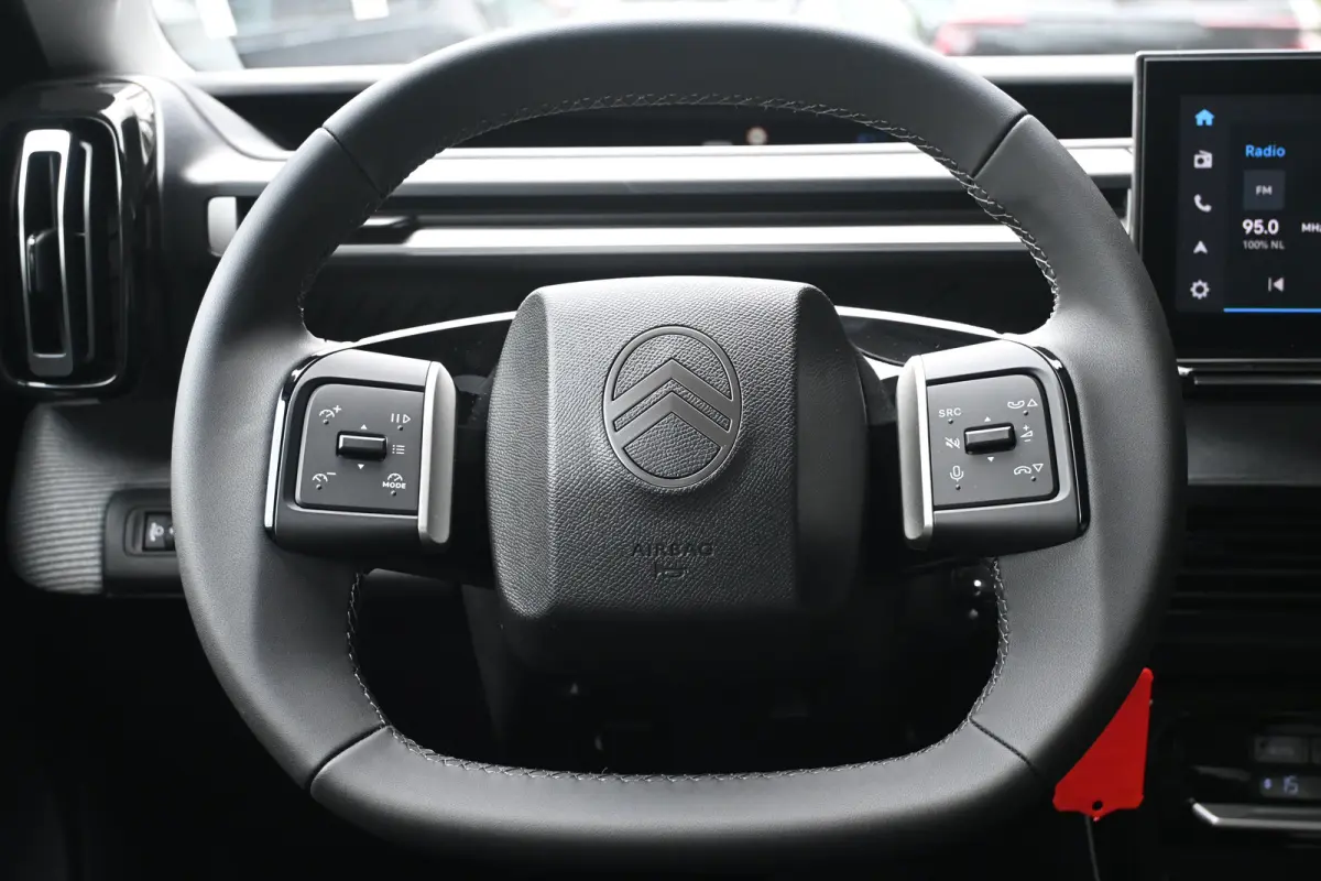 1.2 Hybrid 110pk Collection Demo Deal! Tot 8 Jaar Garantie! | Cruise control | Navi by App | DAB ontvanger | Dakrails | Extra getint glas | LMV 17" |