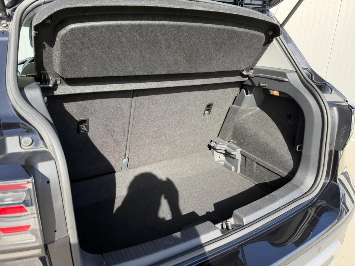 1.0 TSI Style|Navi|IQ Light|Carplay