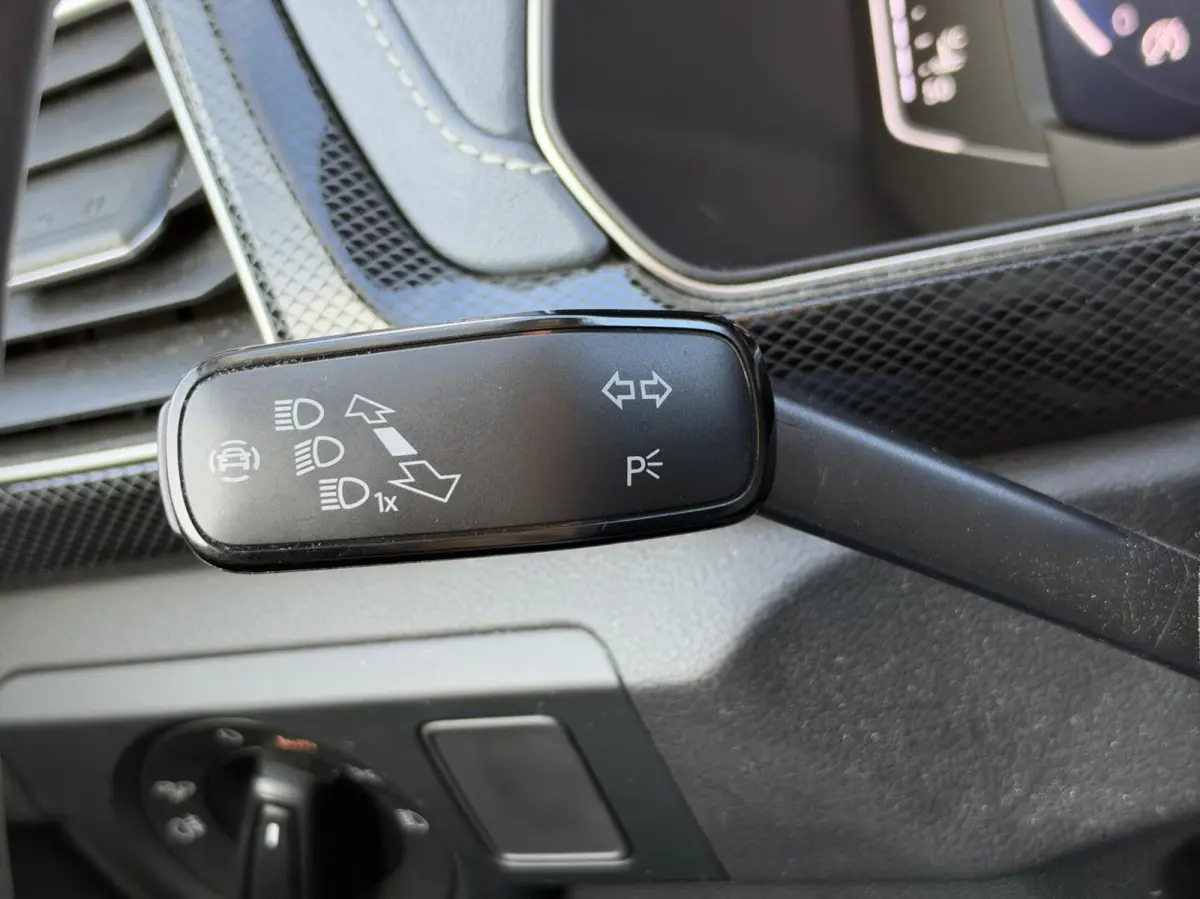 1.0 TSI Style|Navi|IQ Light|Carplay