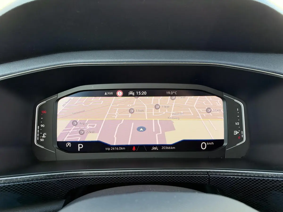 1.0 TSI Style|Navi|IQ Light|Carplay