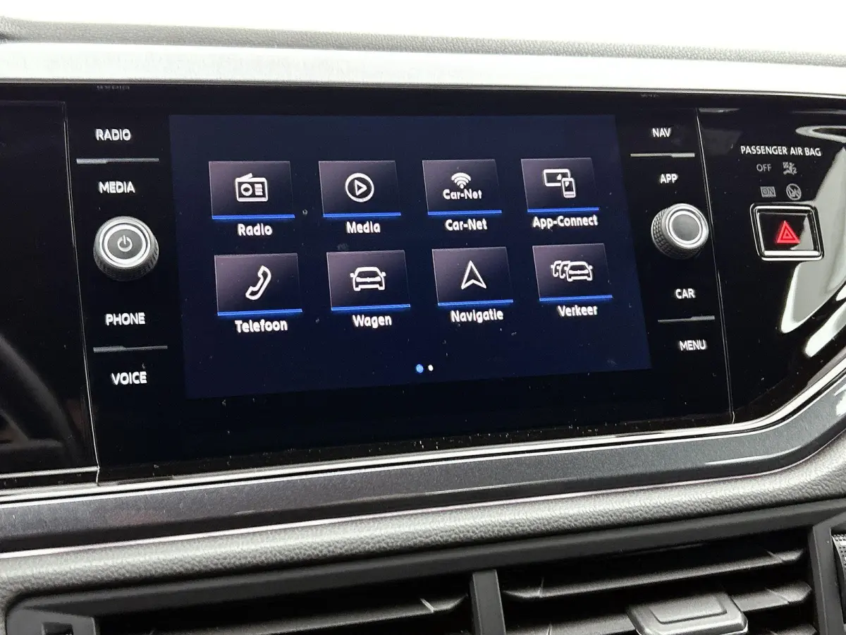1.0 TSI Highline | Stoelverwarming | R-Line | Airco | Carplay | Parkeersensoren | Cruise control |