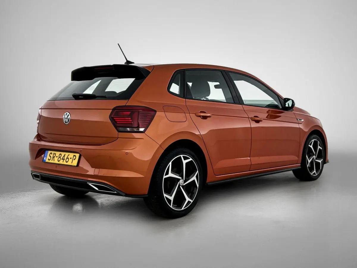 1.0 TSI Highline | Stoelverwarming | R-Line | Airco | Carplay | Parkeersensoren | Cruise control |