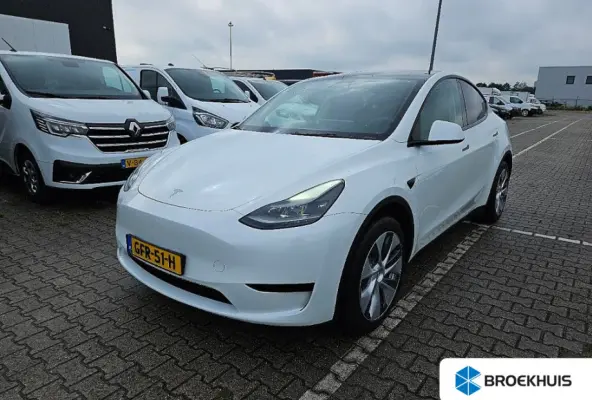 RWD 58 kWh | Panoramadak | Stoelverwarming | Keyless | Dodehoek detectie | | Cruise control adaptief met Stop&Go | Dodehoek detectie | Keyless start