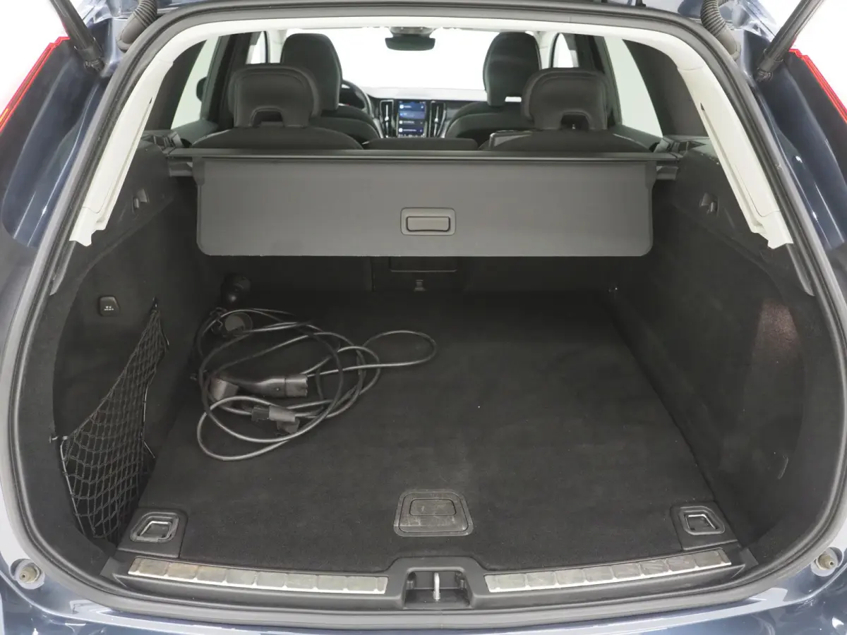2.0 T6 Plug-in hybrid AWD Long Range | Panoramadak | Pilot Assist | 360 | Stoel/stuurverwarming | Keyless | Carplay