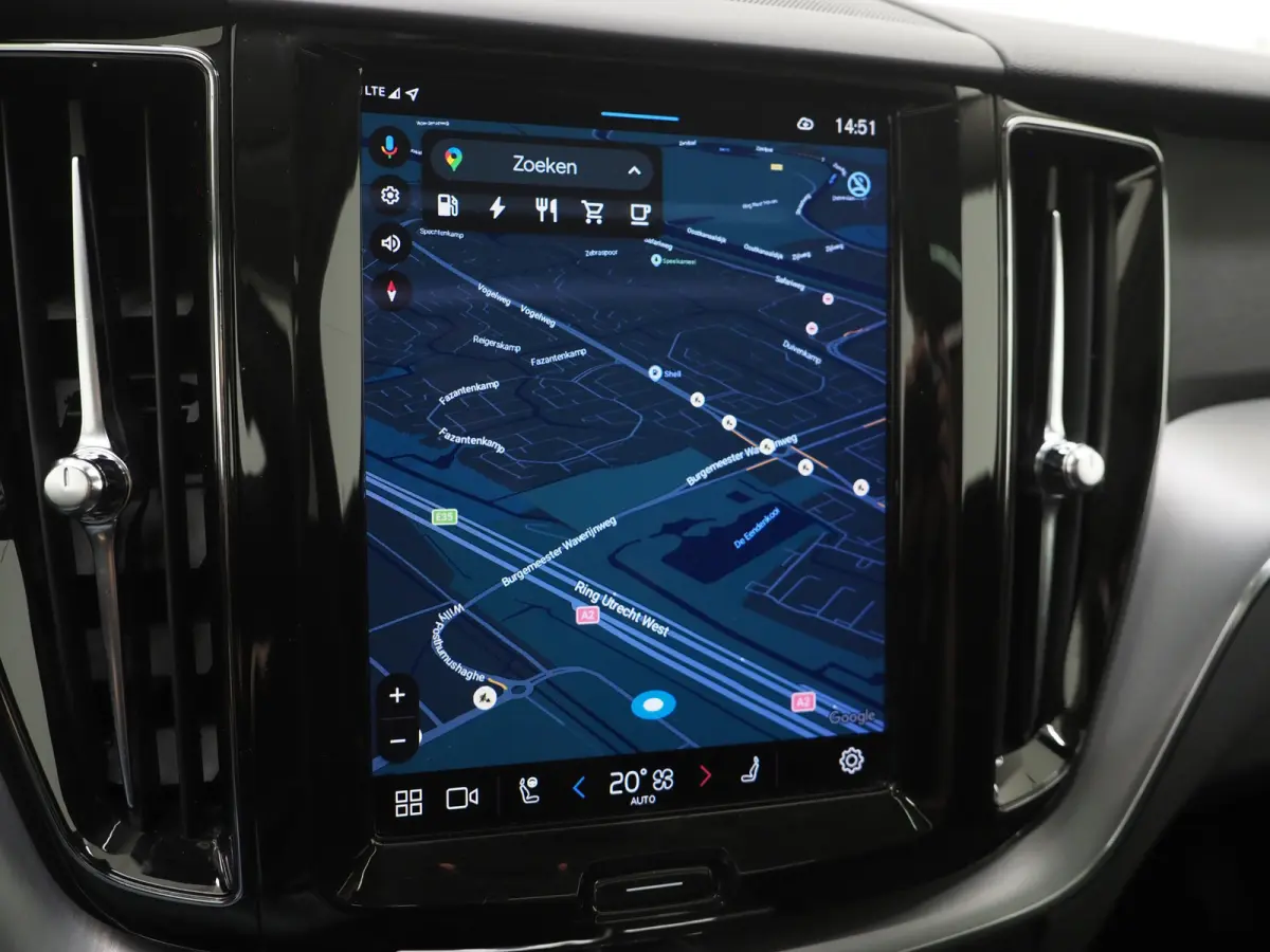 2.0 T6 Plug-in hybrid AWD Long Range | Panoramadak | Pilot Assist | 360 | Stoel/stuurverwarming | Keyless | Carplay
