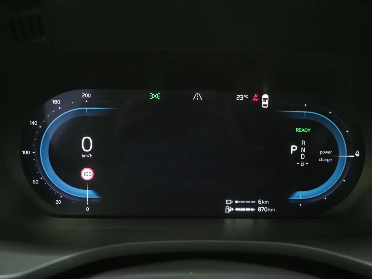 2.0 T6 Plug-in hybrid AWD Long Range | Panoramadak | Pilot Assist | 360 | Stoel/stuurverwarming | Keyless | Carplay