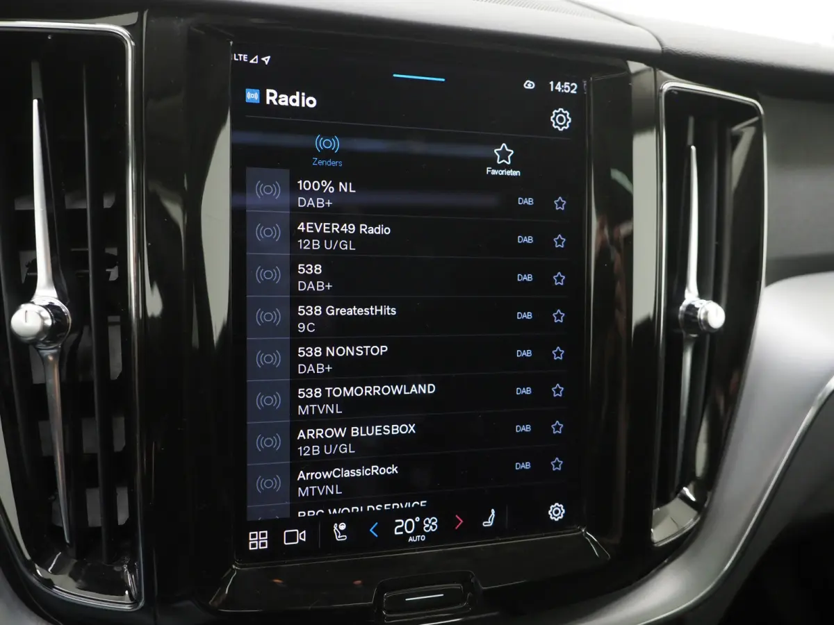 2.0 T6 Plug-in hybrid AWD Long Range | Panoramadak | Pilot Assist | 360 | Stoel/stuurverwarming | Keyless | Carplay