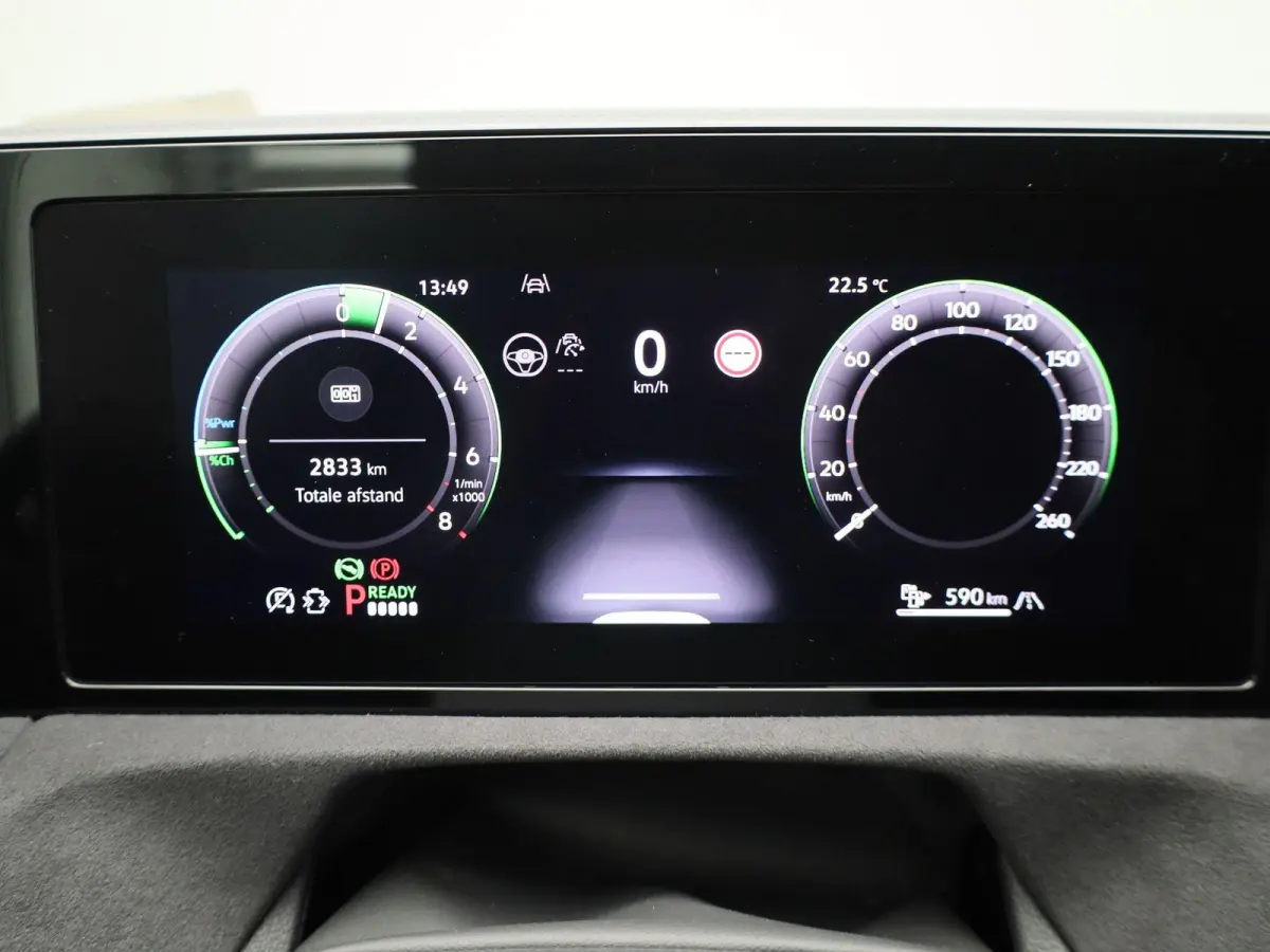 1.5 eHybrid R-Line Edition 204 PK| Origineel Nederlands | LEDER Interieur | Trekhaak | 360 Camera | Stoelventilatie | Stoelverwarming | Stuurwielverwarming