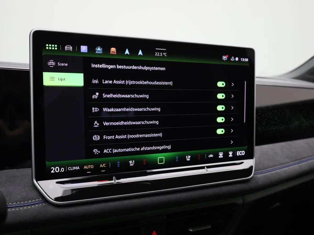 1.5 eHybrid R-Line Edition 204 PK| Origineel Nederlands | LEDER Interieur | Trekhaak | 360 Camera | Stoelventilatie | Stoelverwarming | Stuurwielverwarming
