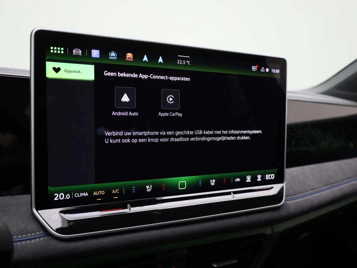 1.5 eHybrid R-Line Edition 204 PK| Origineel Nederlands | LEDER Interieur | Trekhaak | 360 Camera | Stoelventilatie | Stoelverwarming | Stuurwielverwarming