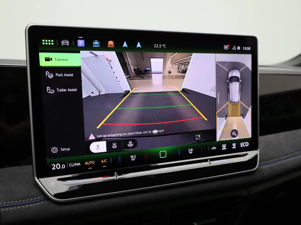 1.5 eHybrid R-Line Edition 204 PK| Origineel Nederlands | LEDER Interieur | Trekhaak | 360 Camera | Stoelventilatie | Stoelverwarming | Stuurwielverwarming