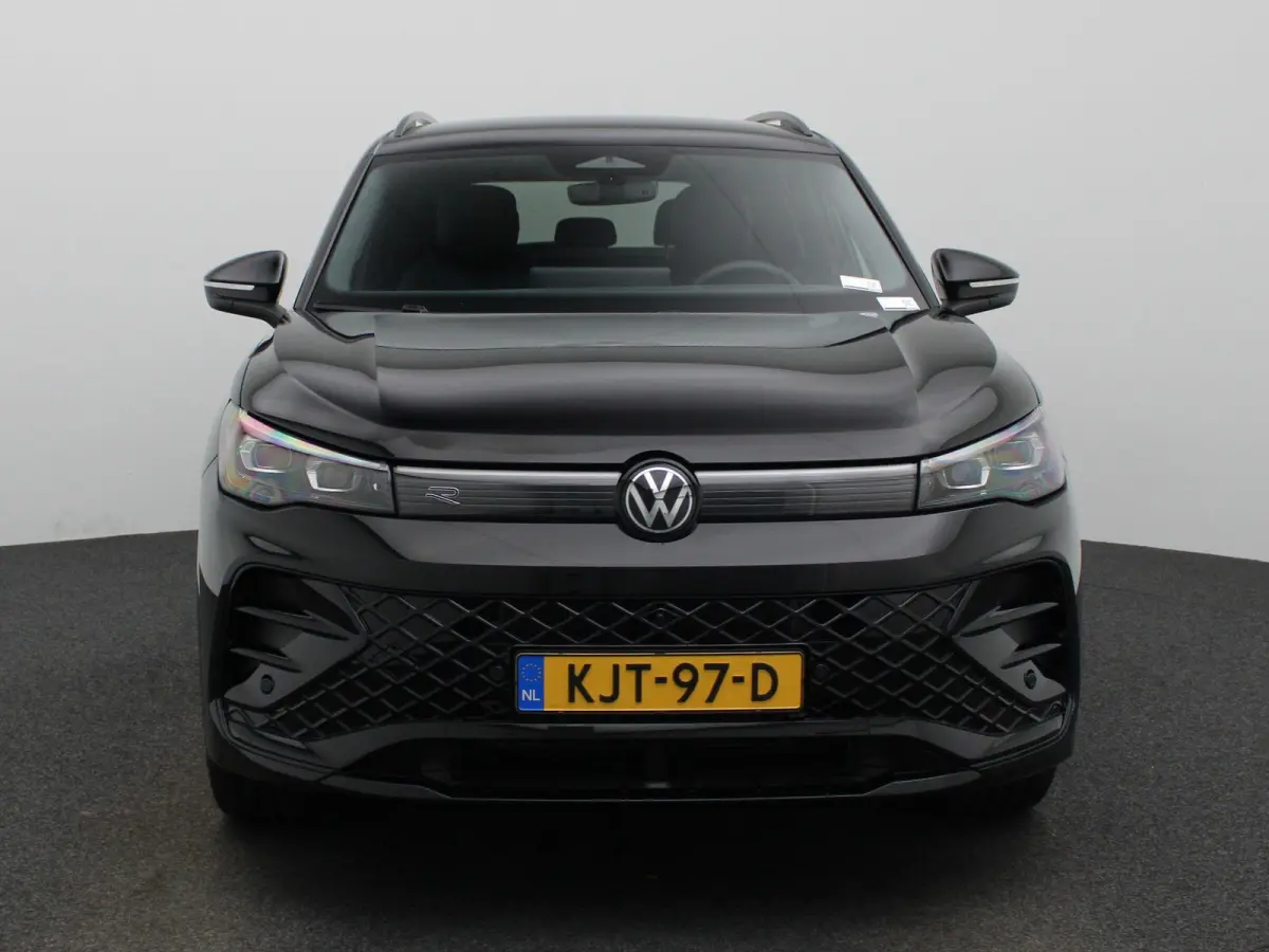 1.5 eHybrid R-Line Edition 204 PK| Origineel Nederlands | LEDER Interieur | Trekhaak | 360 Camera | Stoelventilatie | Stoelverwarming | Stuurwielverwarming