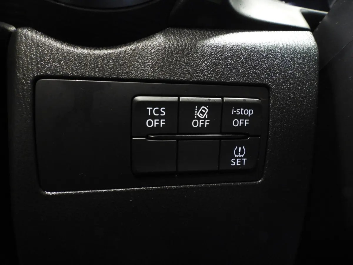 2.0 SkyActiv-G Aut. Luxury NAVI-APP/LEER/CLIMA/LED/18"LMV!