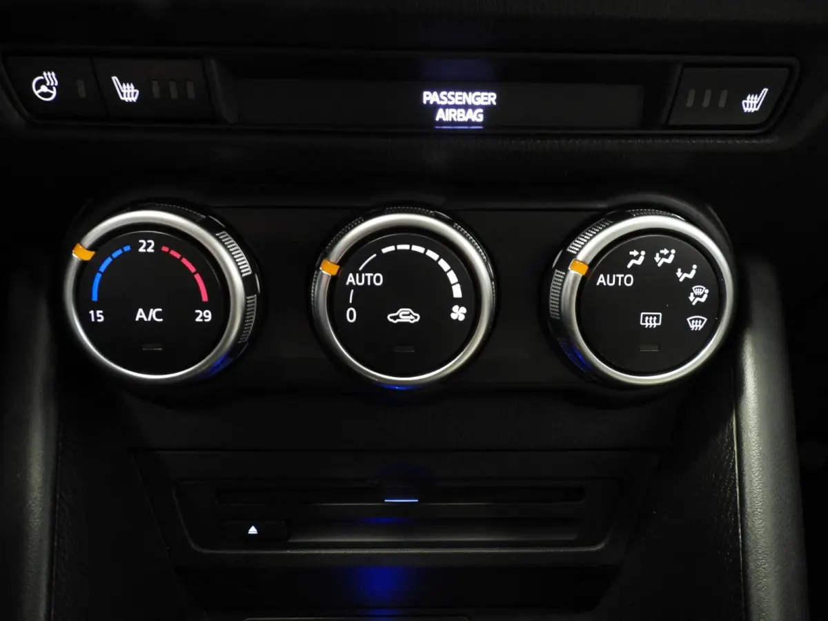 2.0 SkyActiv-G Aut. Luxury NAVI-APP/LEER/CLIMA/LED/18"LMV!