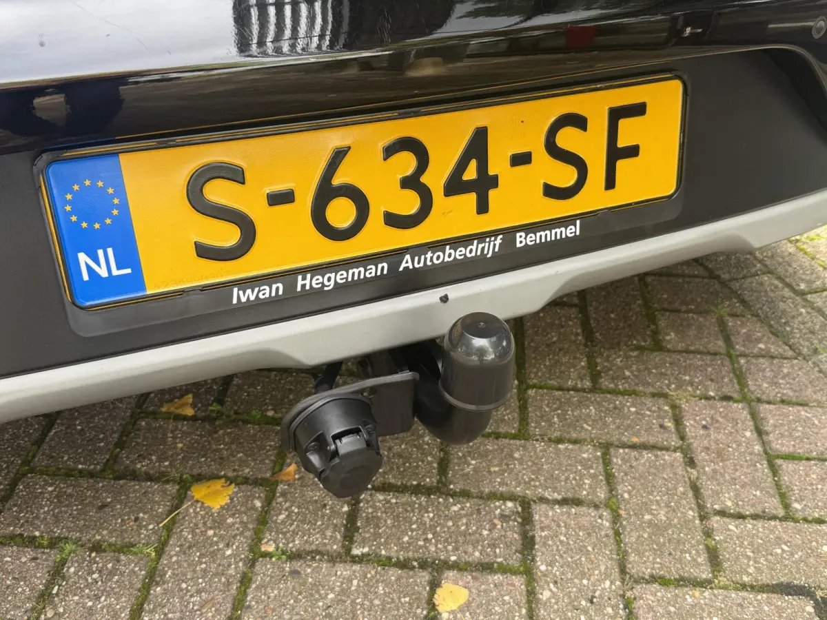 1.6 GDi PHEV DynamicLine | Navigatie | Trekhaak | ECC | PDC + Camera | Stoel/ Stuurverwarming |