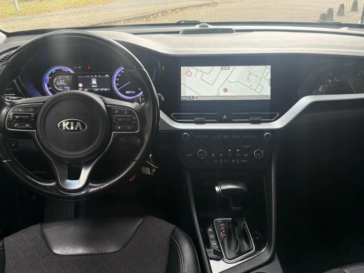 1.6 GDi PHEV DynamicLine | Navigatie | Trekhaak | ECC | PDC + Camera | Stoel/ Stuurverwarming |