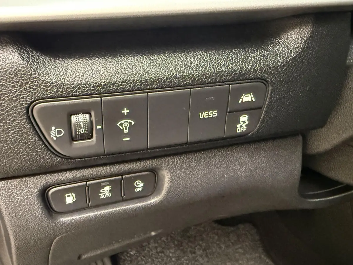 1.6 GDi PHEV DynamicLine | Navigatie | Trekhaak | ECC | PDC + Camera | Stoel/ Stuurverwarming |