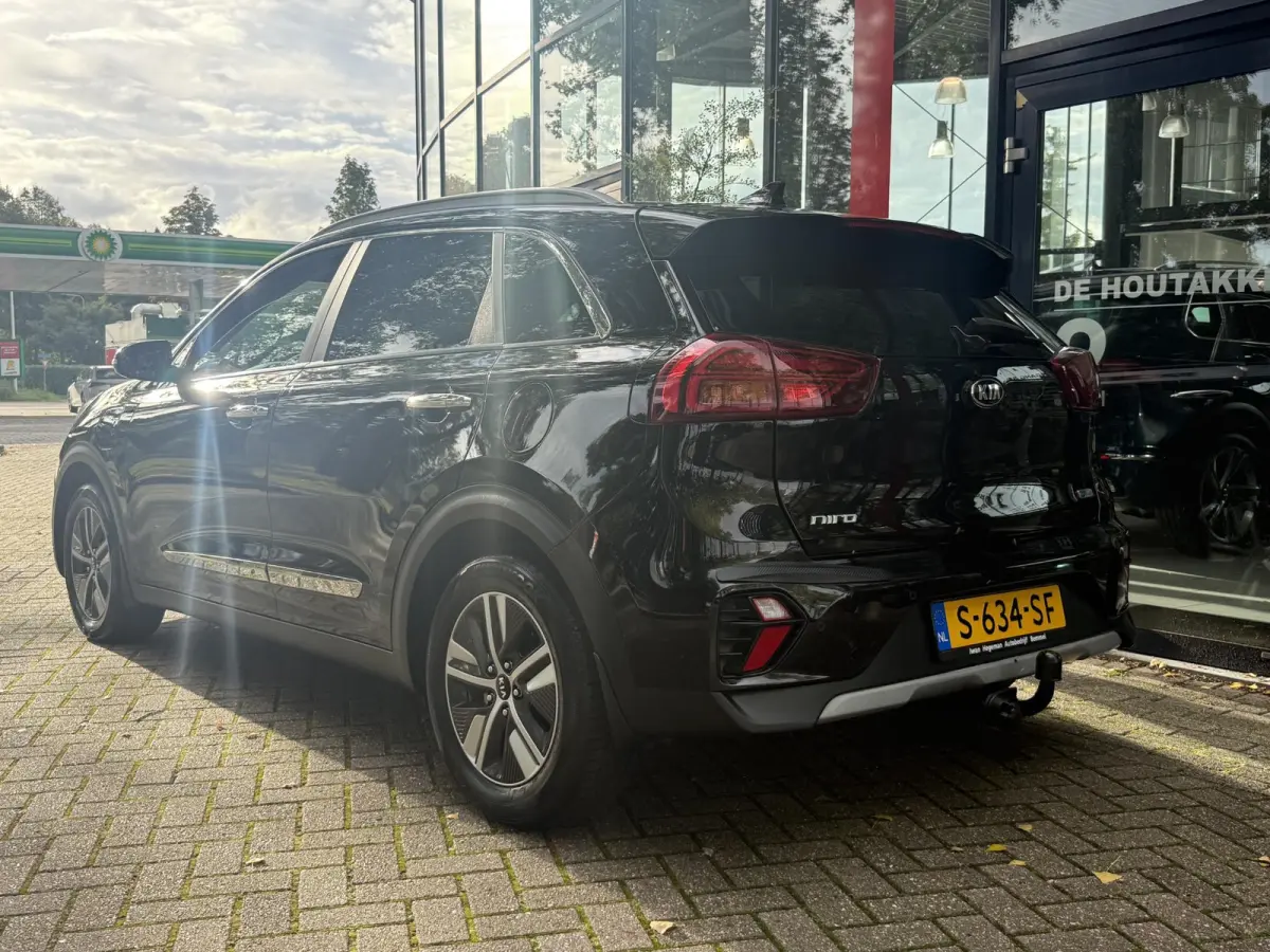 1.6 GDi PHEV DynamicLine | Navigatie | Trekhaak | ECC | PDC + Camera | Stoel/ Stuurverwarming |