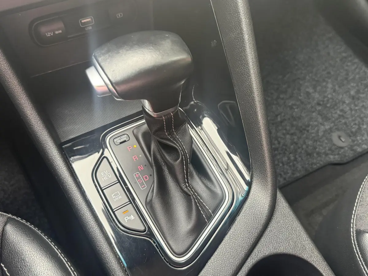 1.6 GDi PHEV DynamicLine | Navigatie | Trekhaak | ECC | PDC + Camera | Stoel/ Stuurverwarming |