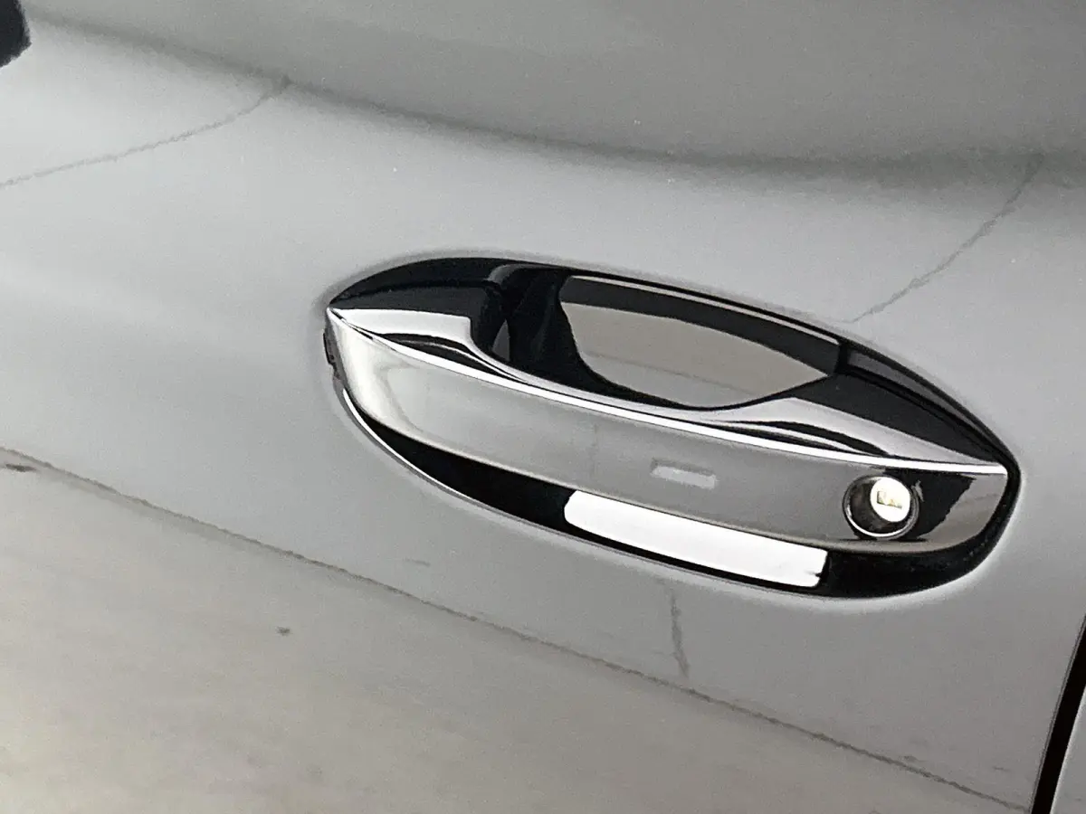 1.5 eHybrid R-Line Edition 272 PK| Origineel Nederlands | LEDER Interieur | Panoramadak | Trekhaak | Stoelventilatie | Stoelverwarming | 360 Camera