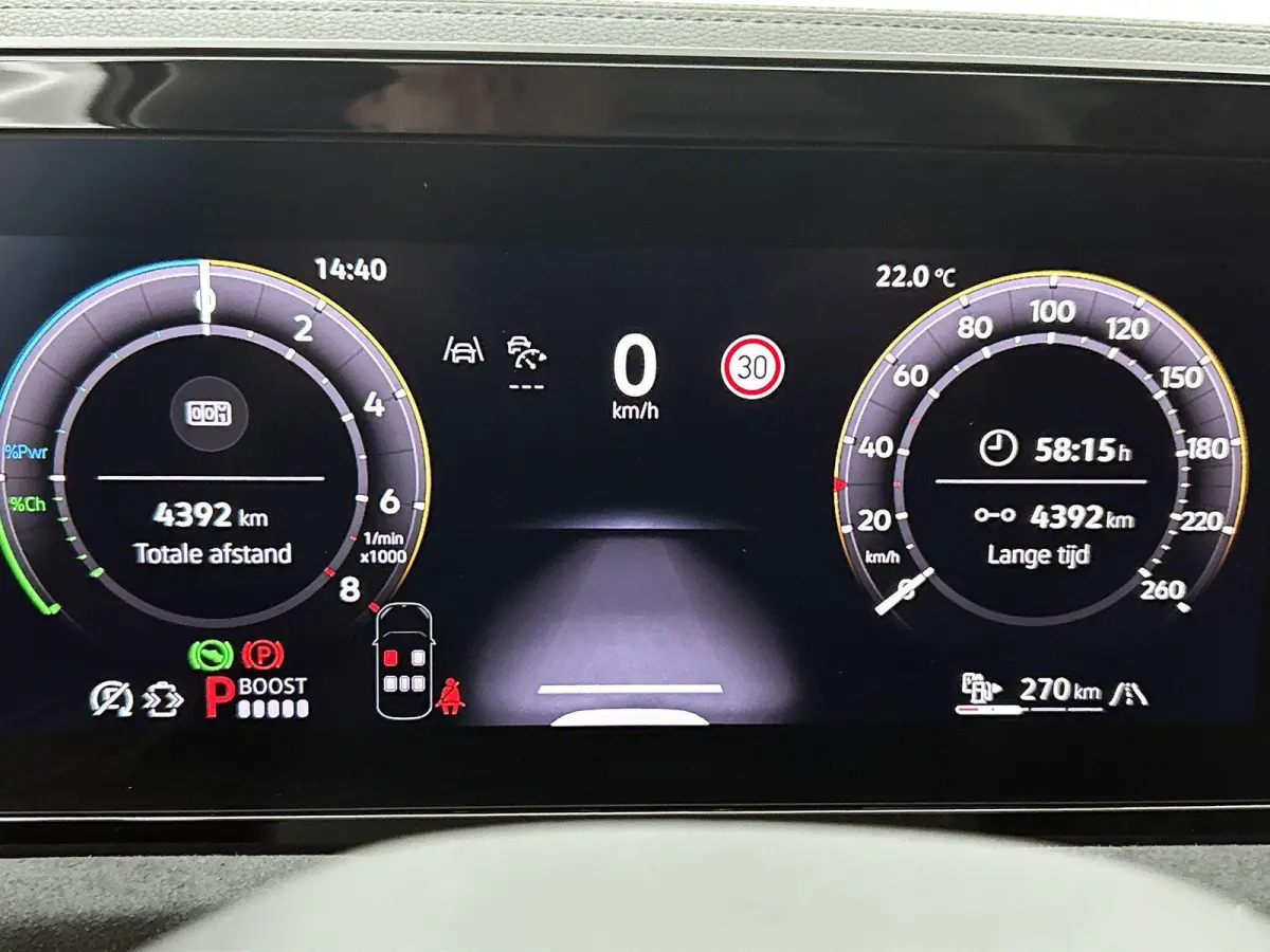 1.5 eHybrid R-Line Edition 272 PK| Origineel Nederlands | LEDER Interieur | Panoramadak | Trekhaak | Stoelventilatie | Stoelverwarming | 360 Camera