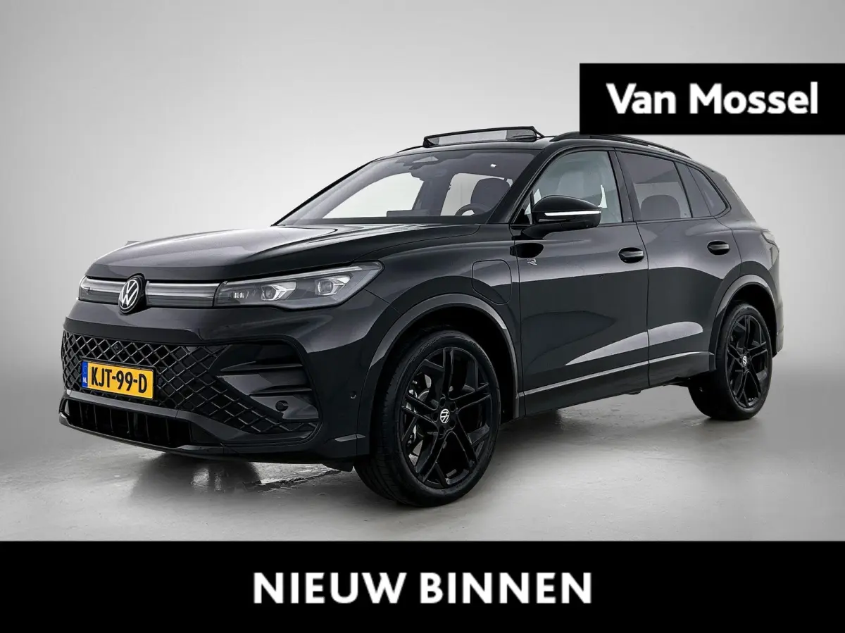 1.5 eHybrid R-Line Edition 272 PK| Origineel Nederlands | LEDER Interieur | Panoramadak | Trekhaak | Stoelventilatie | Stoelverwarming | 360 Camera