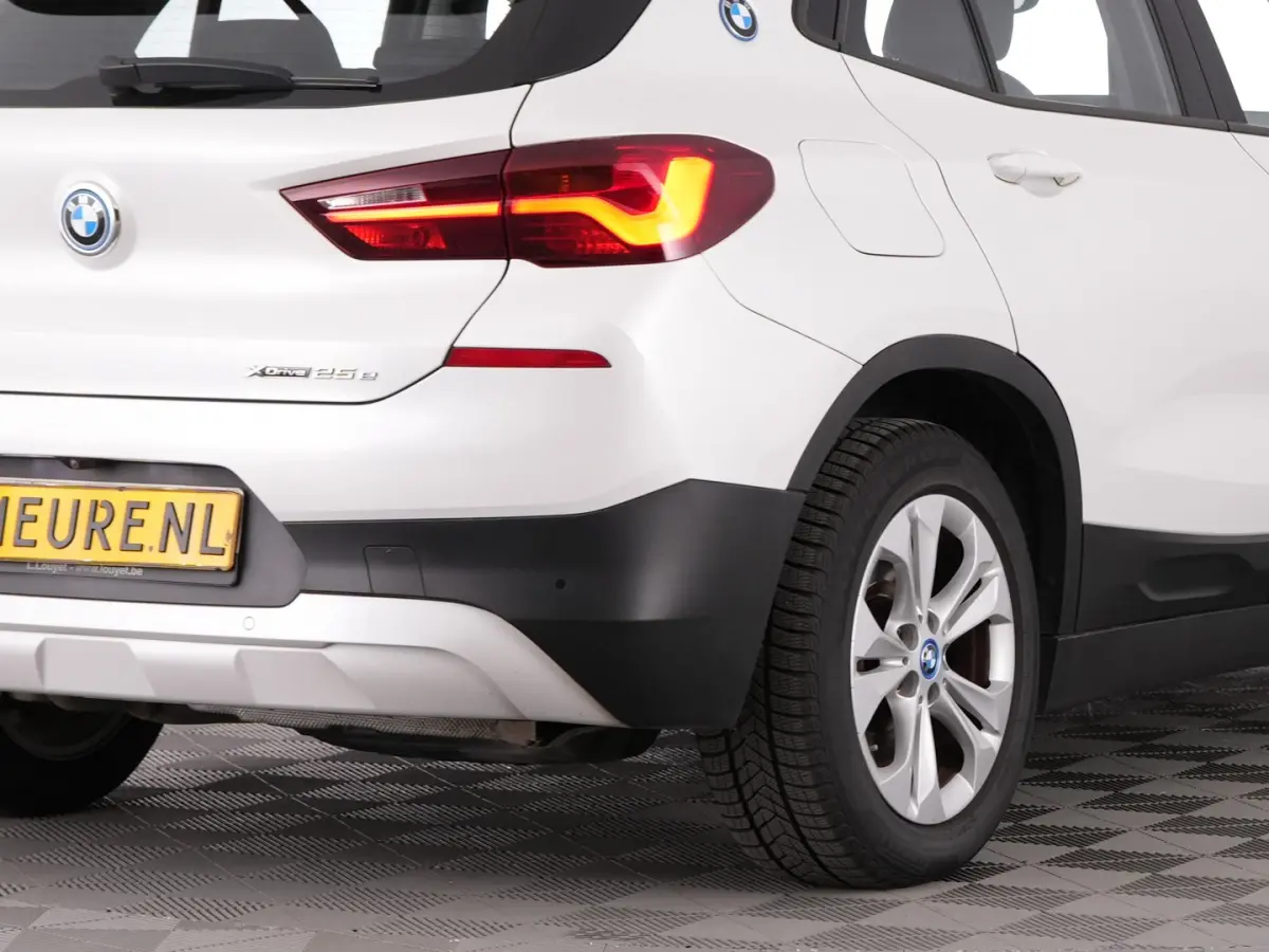 xDrive25e | LEDER | Head-Up | NAVI | CAMERA !