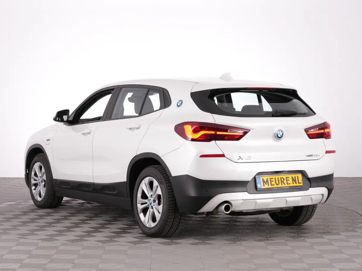 xDrive25e | LEDER | Head-Up | NAVI | CAMERA !