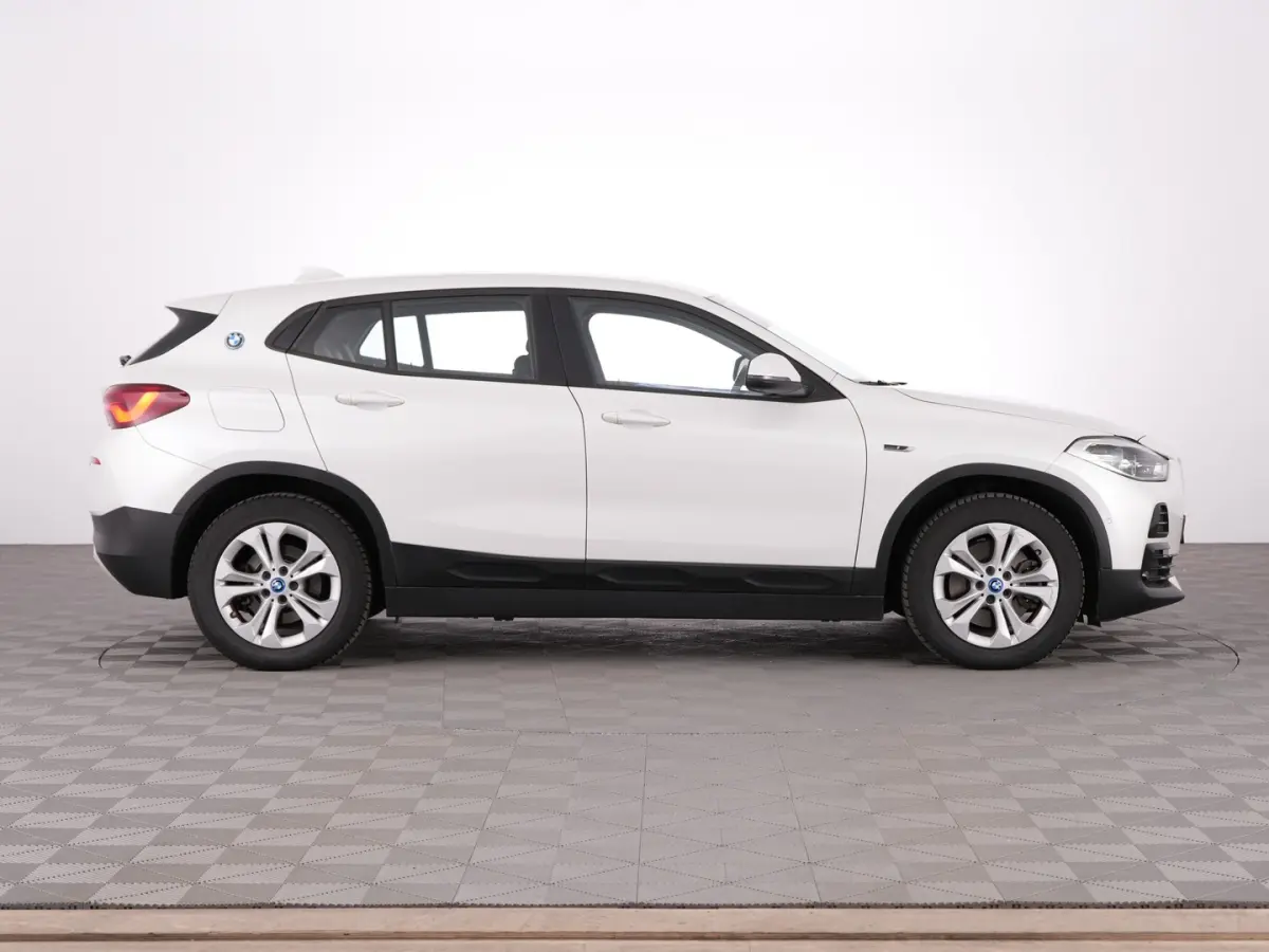 xDrive25e | LEDER | Head-Up | NAVI | CAMERA !