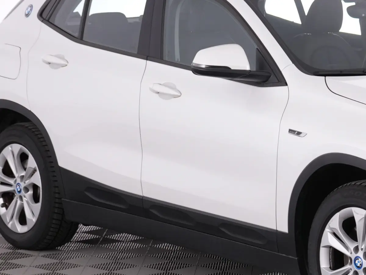 xDrive25e | LEDER | Head-Up | NAVI | CAMERA !