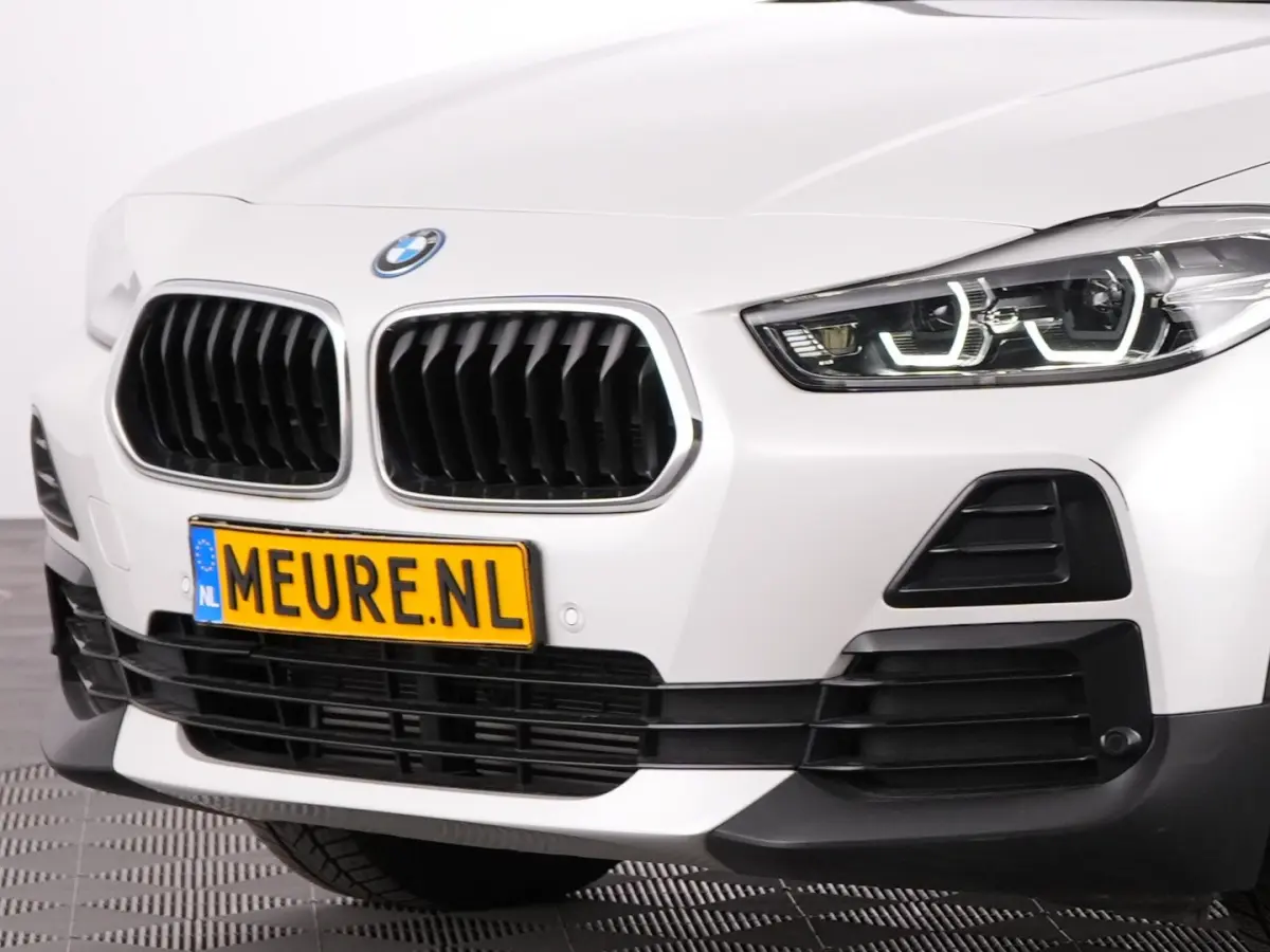 xDrive25e | LEDER | Head-Up | NAVI | CAMERA !