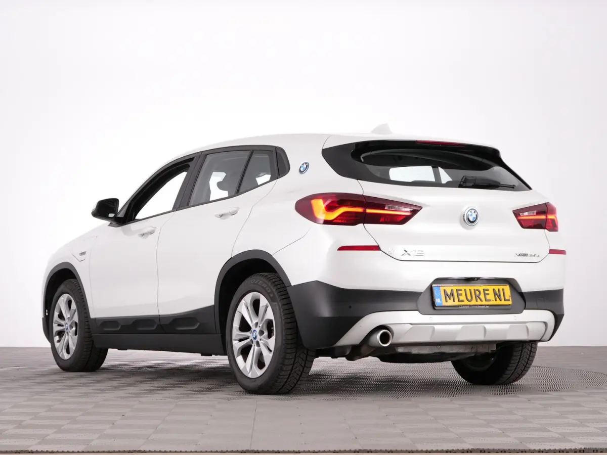 xDrive25e | LEDER | Head-Up | NAVI | CAMERA !