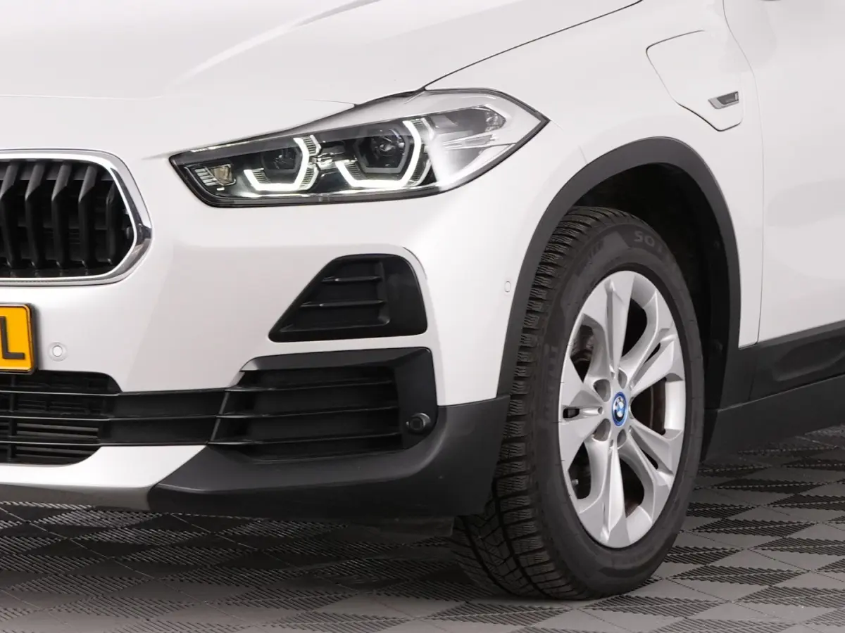 xDrive25e | LEDER | Head-Up | NAVI | CAMERA !