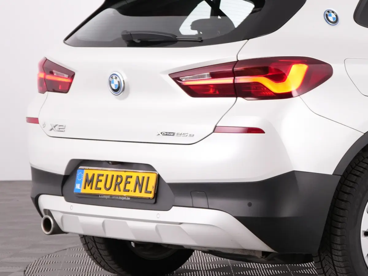 xDrive25e | LEDER | Head-Up | NAVI | CAMERA !