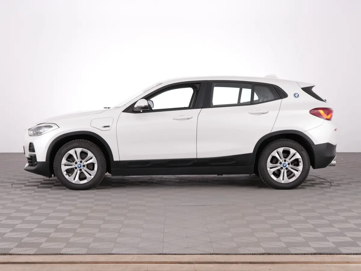 xDrive25e | LEDER | Head-Up | NAVI | CAMERA !