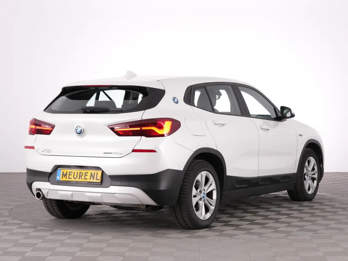 xDrive25e | LEDER | Head-Up | NAVI | CAMERA !