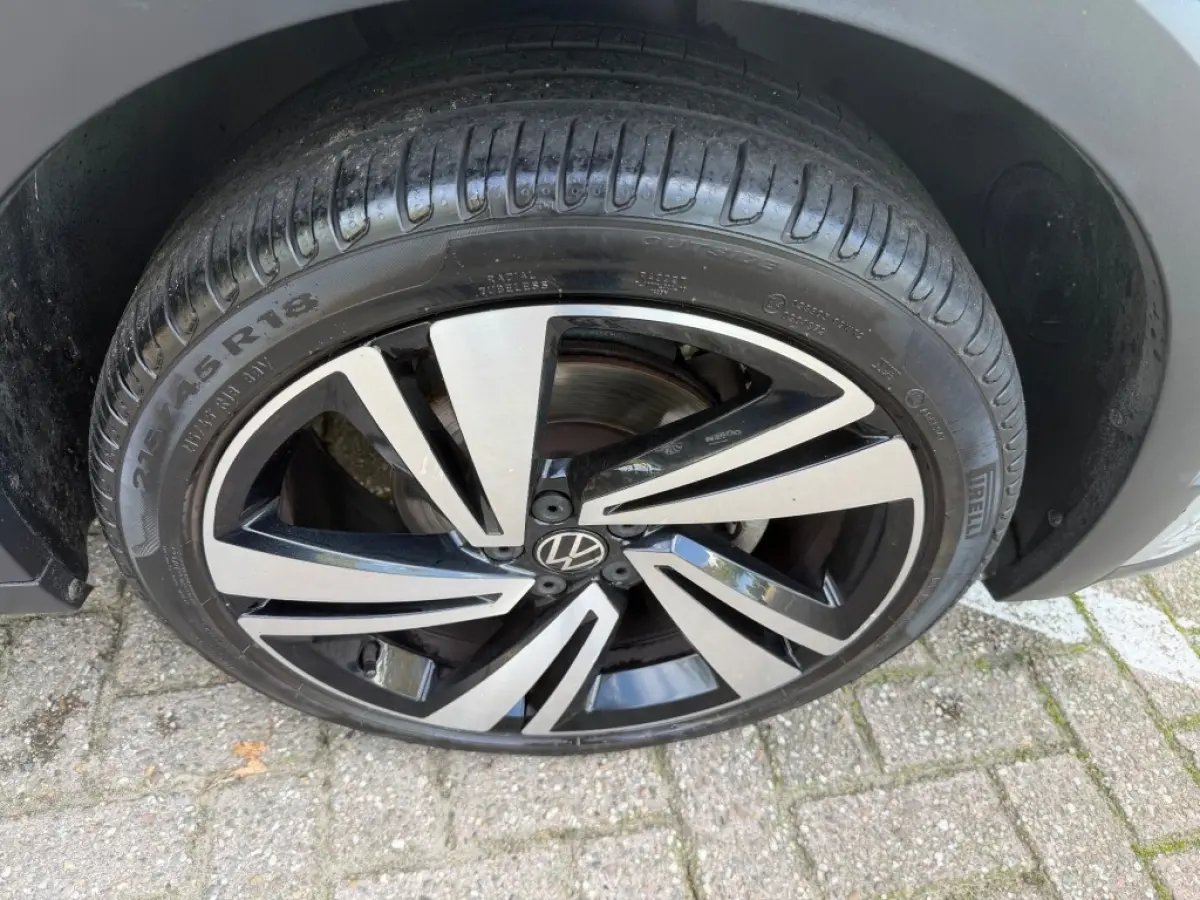 1.0 TSI R-LINE