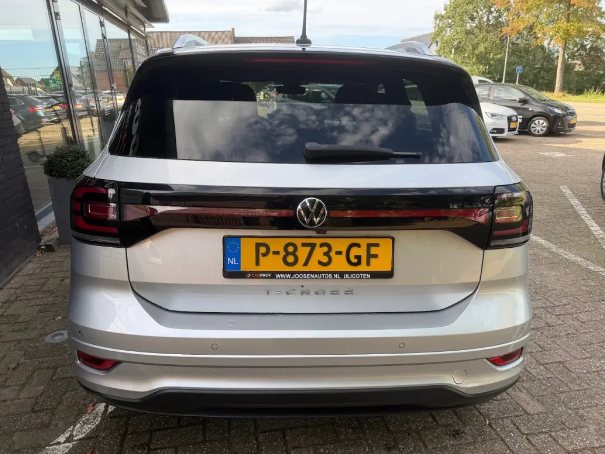 1.0 TSI R-LINE