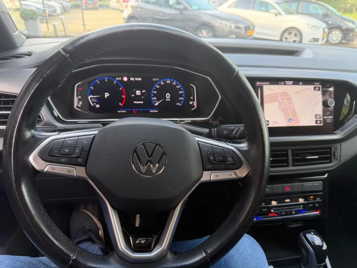 1.0 TSI R-LINE
