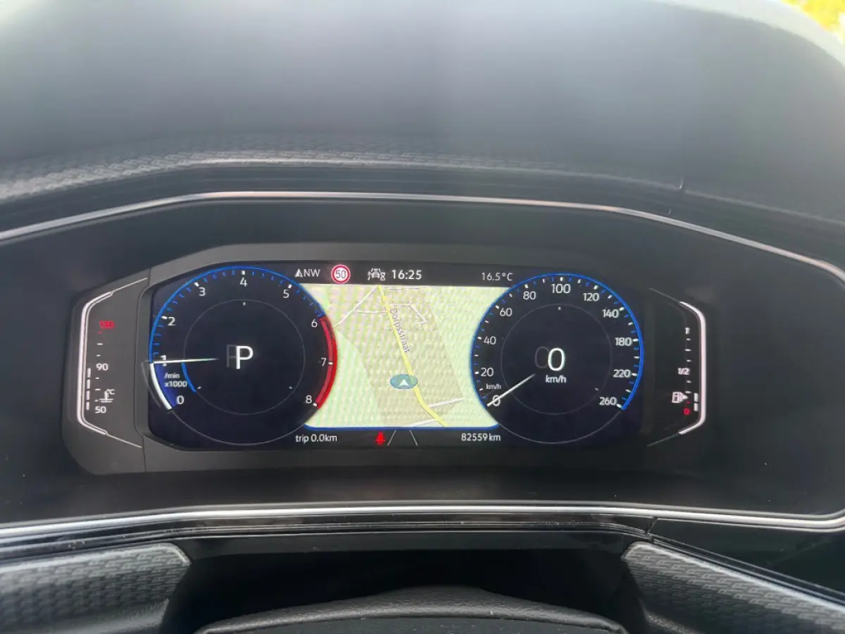 1.0 TSI R-LINE