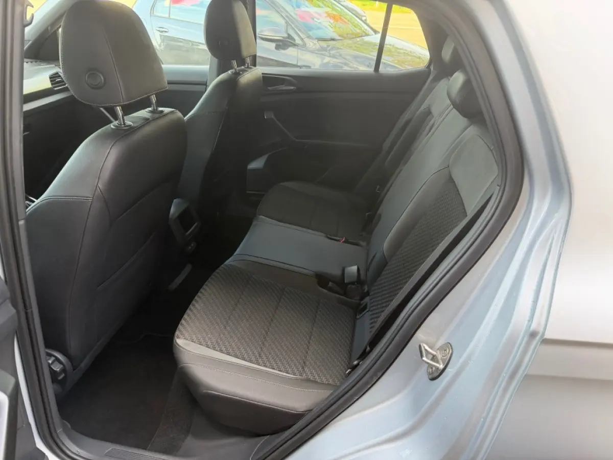 1.0 TSI R-LINE
