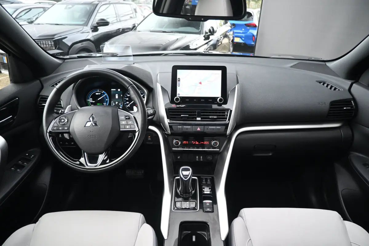2.4 PHEV Instyle | Schuif-/Kanteldak | Navigatie | Leder | HUD | Achteruitrijcamera | Stoelverwarming | Climate Control | !!