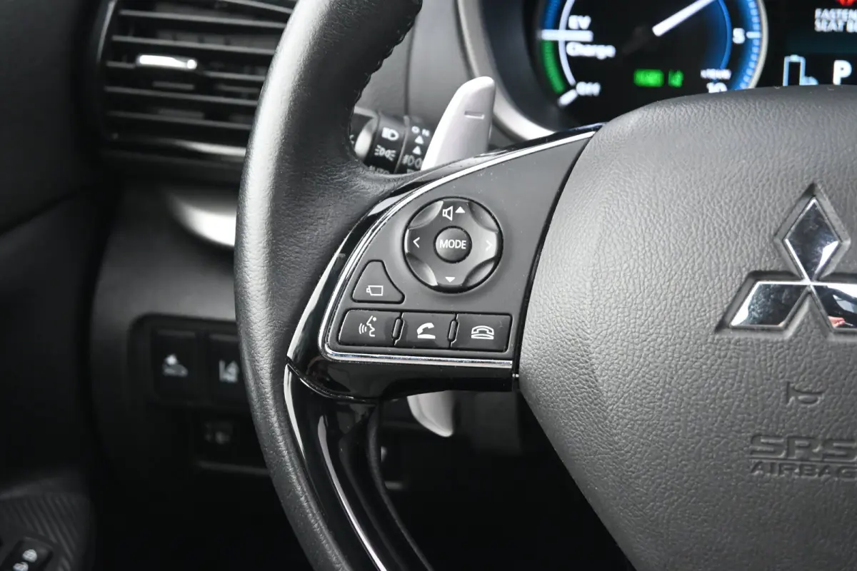 2.4 PHEV Instyle | Schuif-/Kanteldak | Navigatie | Leder | HUD | Achteruitrijcamera | Stoelverwarming | Climate Control | !!
