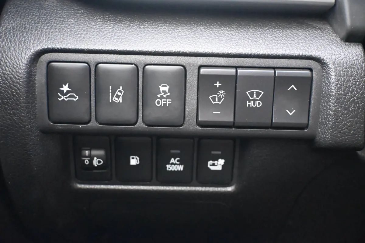 2.4 PHEV Instyle | Schuif-/Kanteldak | Navigatie | Leder | HUD | Achteruitrijcamera | Stoelverwarming | Climate Control | !!