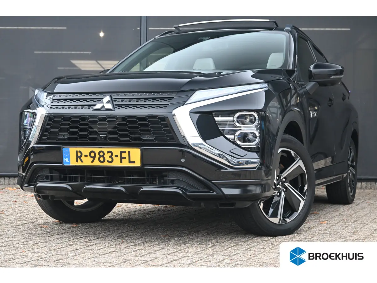 2.4 PHEV Instyle | Schuif-/Kanteldak | Navigatie | Leder | HUD | Achteruitrijcamera | Stoelverwarming | Climate Control | !!