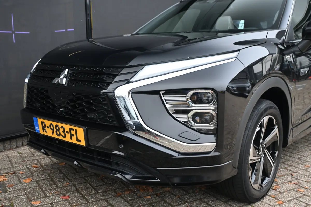 2.4 PHEV Instyle | Schuif-/Kanteldak | Navigatie | Leder | HUD | Achteruitrijcamera | Stoelverwarming | Climate Control | !!